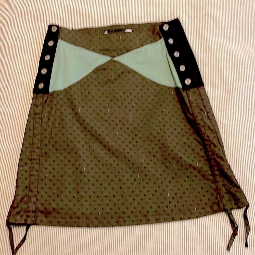 Funky adjustable skirt. size XS/S